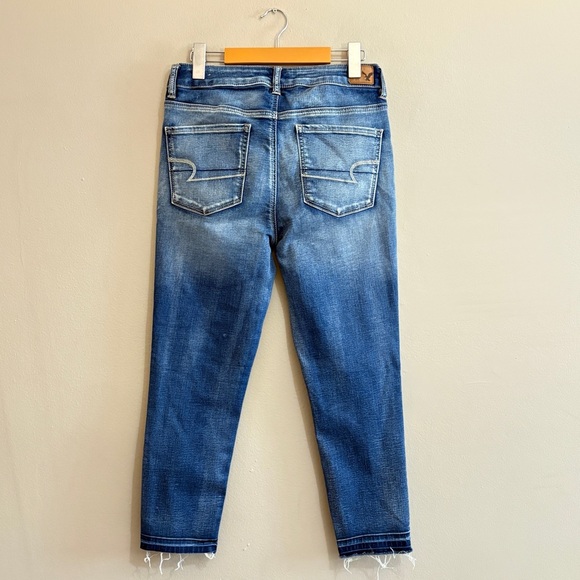 American Eagle Outfitters Distressed Denim Capri Jeans - Picture 11 of 16